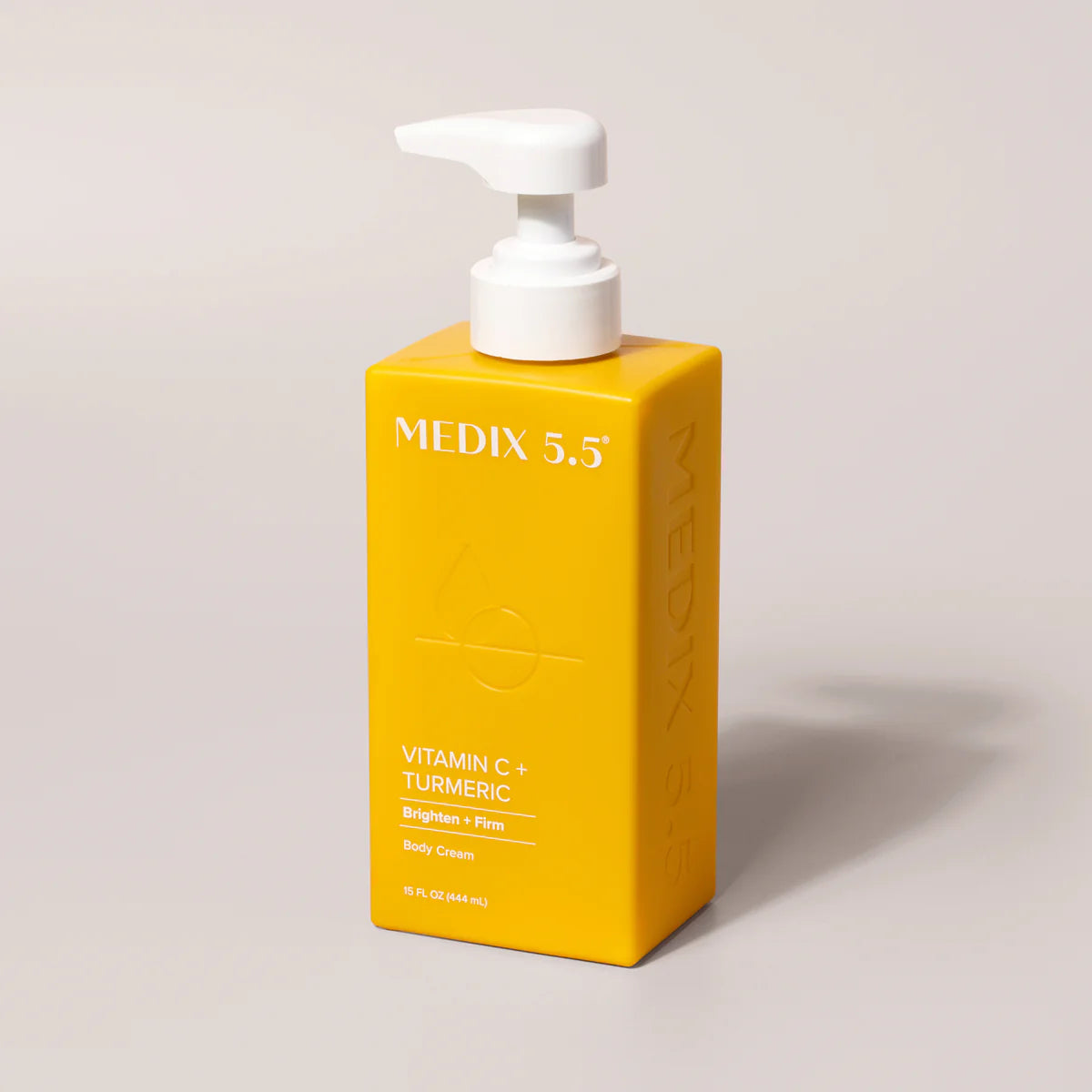 🟧 Medix 5.5 Vitamin C + Turmeric – Lait Éclat & Anti-Taches (444 ml)
